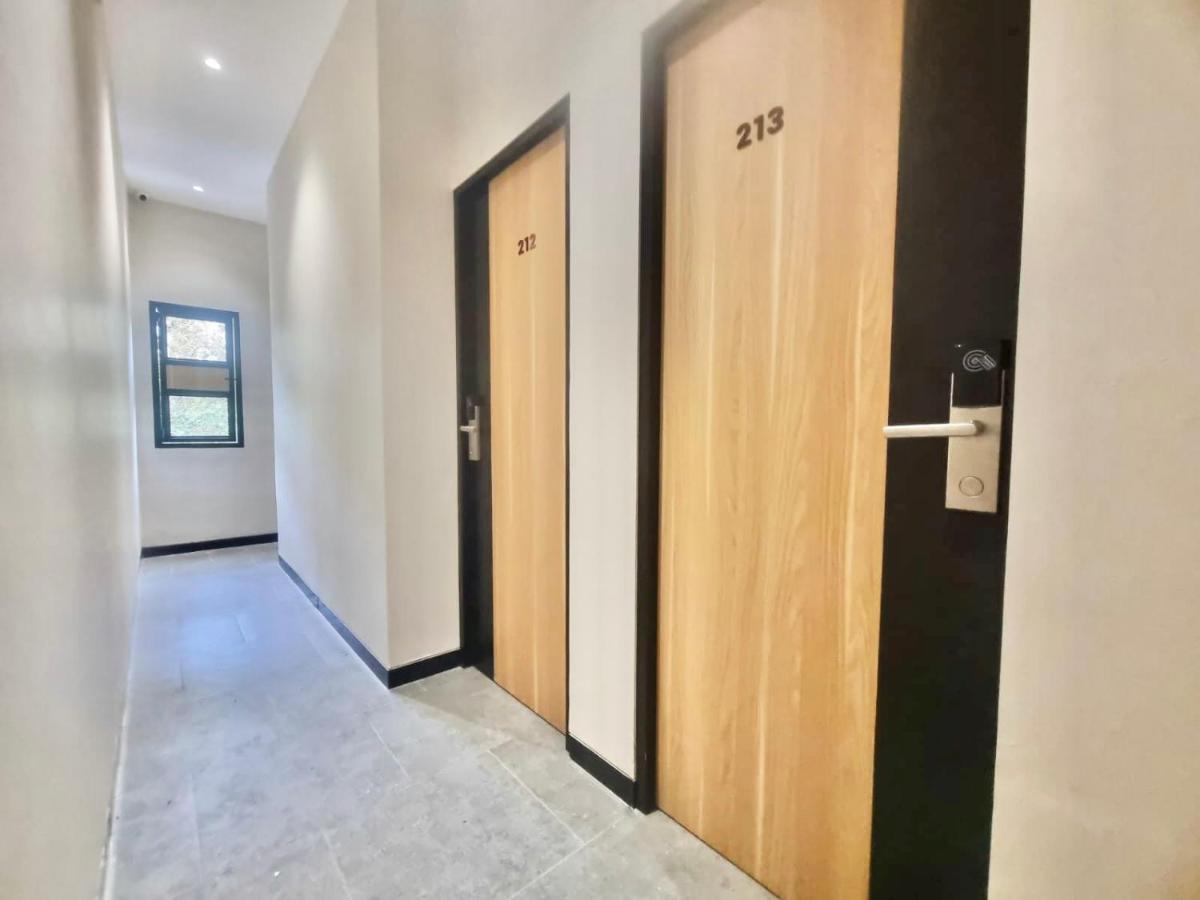 Pringgondani Guesthouse Pandanaran Hills Semarang Eksteriør bilde